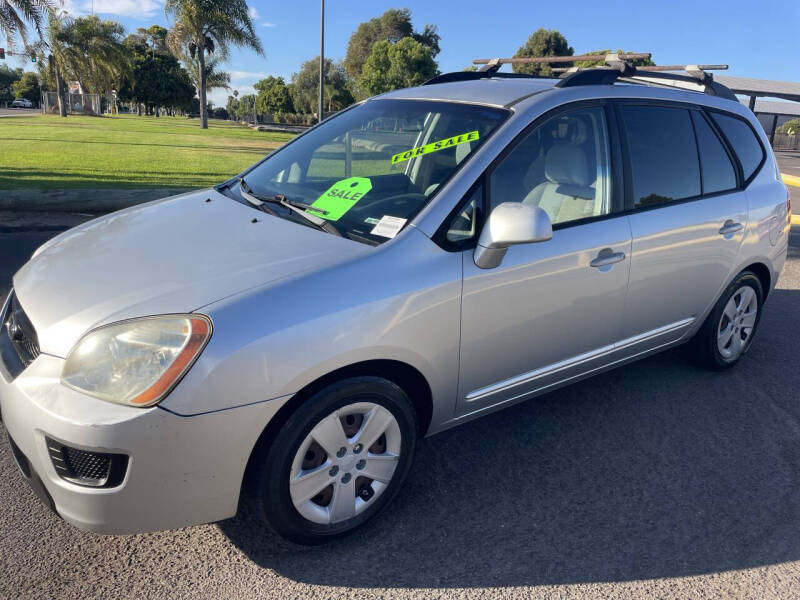 2009 Kia Rondo