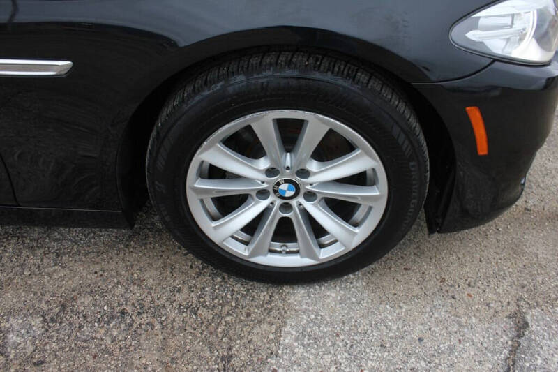 2016 BMW 5 Series 528i xDrive