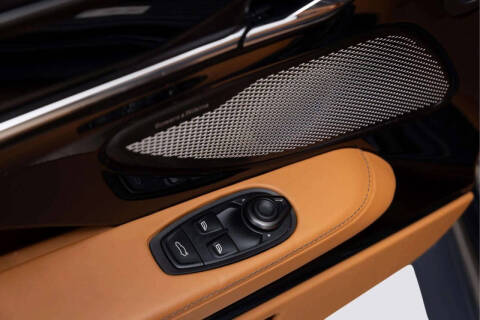 2024 Aston Martin DB12 Volante