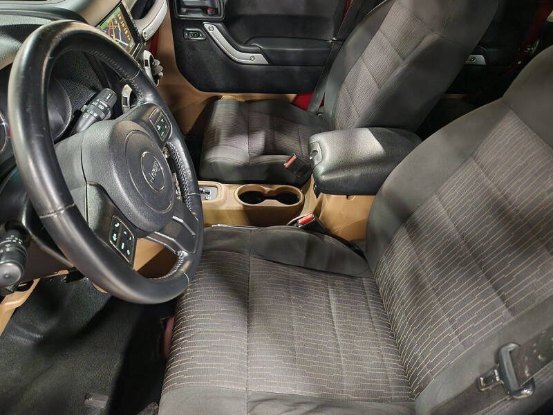 2012 Jeep Wrangler Unlimited Sahara