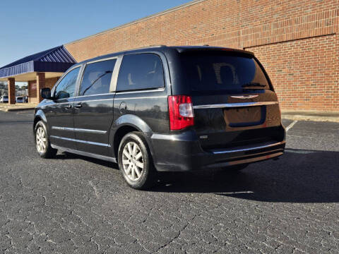 2015 Chrysler Town and Country Touring