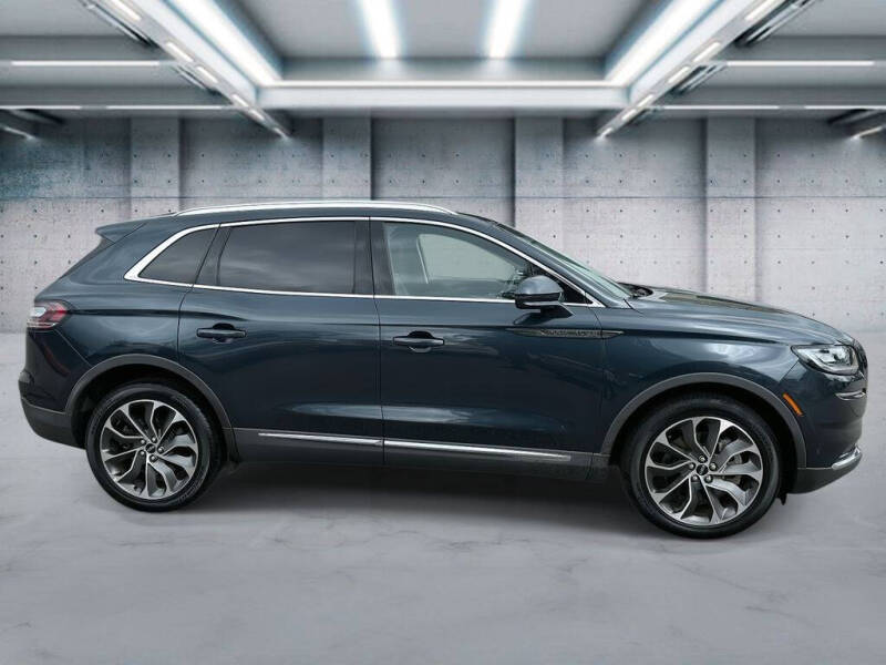 2021 Lincoln Nautilus Reserve