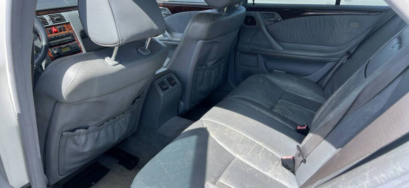 2000 Mercedes-Benz E-Class E 320