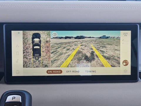 2020 Land Rover Defender 110 SE