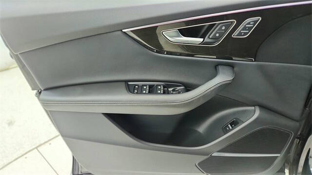 2024 Audi Q8 quattro Prestige 55 TFSI