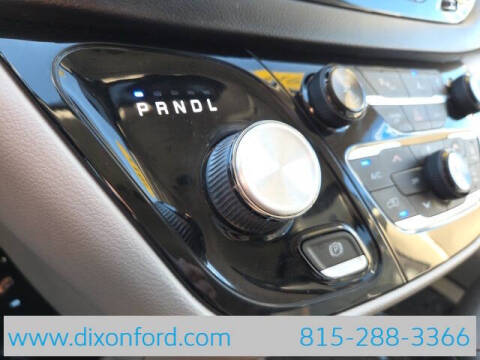 2017 Chrysler Pacifica Touring-L Plus