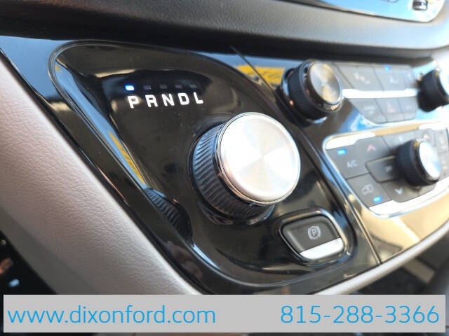 2017 Chrysler Pacifica Touring-L Plus