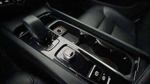 2024 Volvo S60 B5 Core Dark Theme