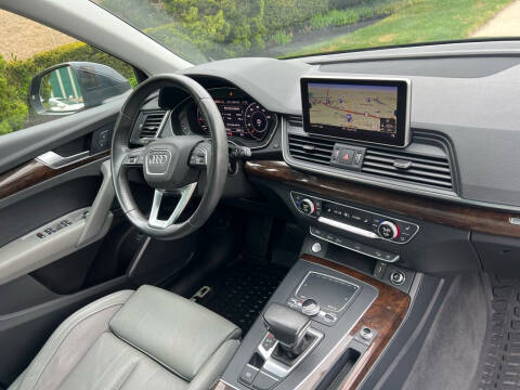 2018 Audi Q5 2.0T quattro Premium Plus