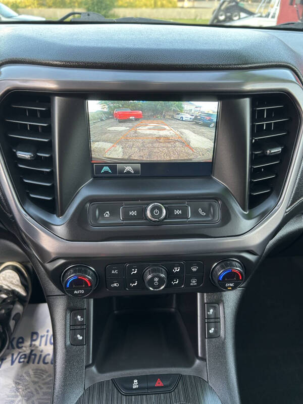 2017 GMC Acadia SLE-2