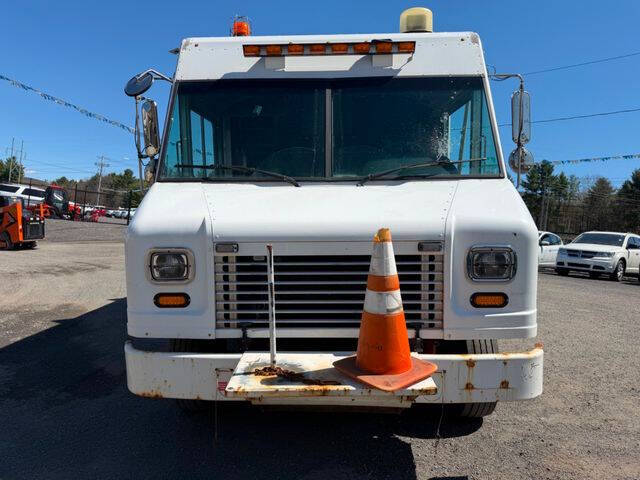 2016 Freightliner MT55 Chassis