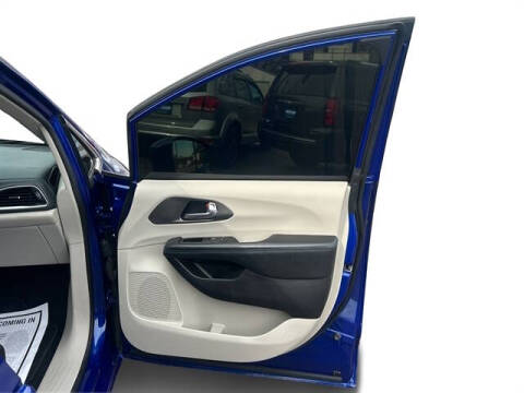 2021 Chrysler Pacifica Touring
