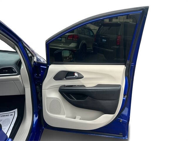 2021 Chrysler Pacifica Touring