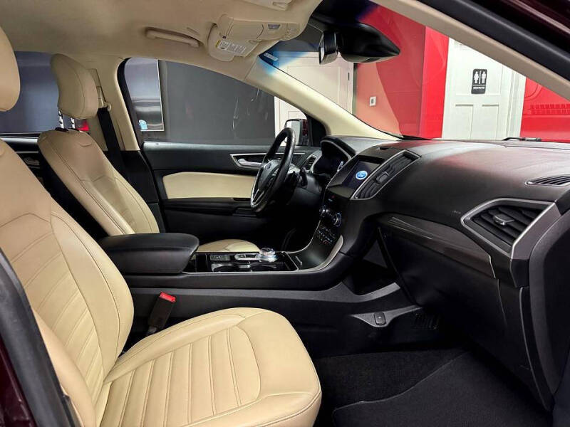 2019 Ford Edge SEL