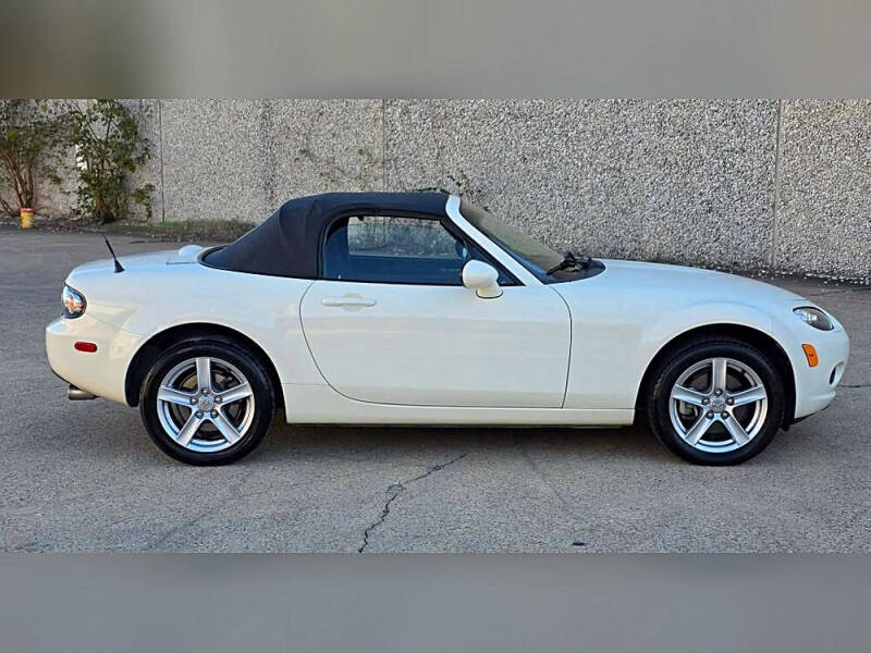 2006 Mazda MX-5 Miata
