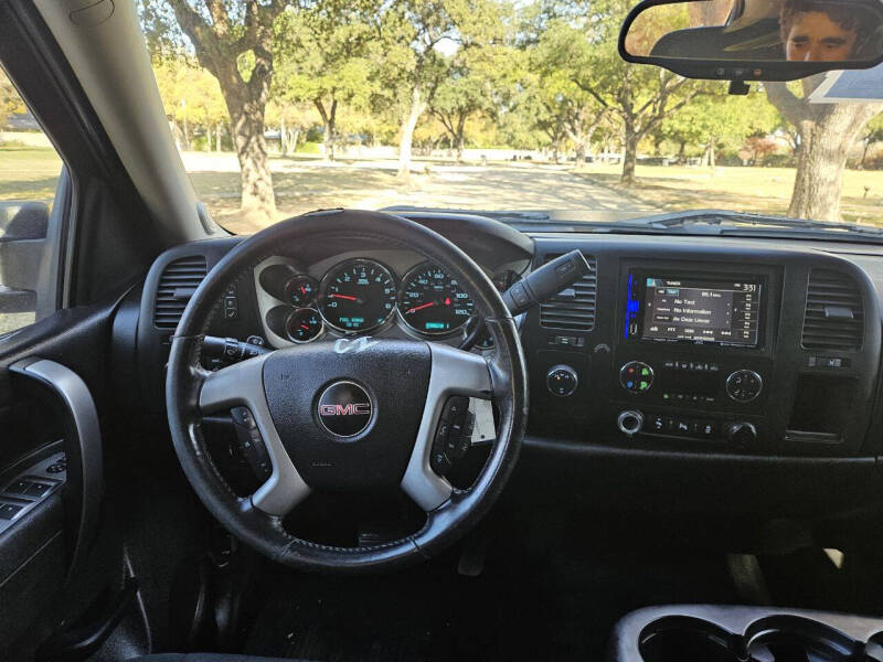 2014 GMC Sierra 2500HD SLE photo 16