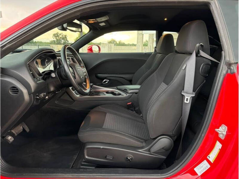 2016 Dodge Challenger SXT