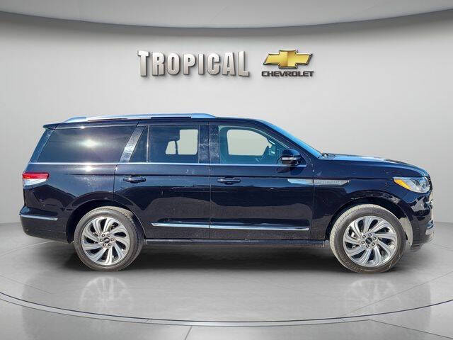 2024 Lincoln Navigator Premiere