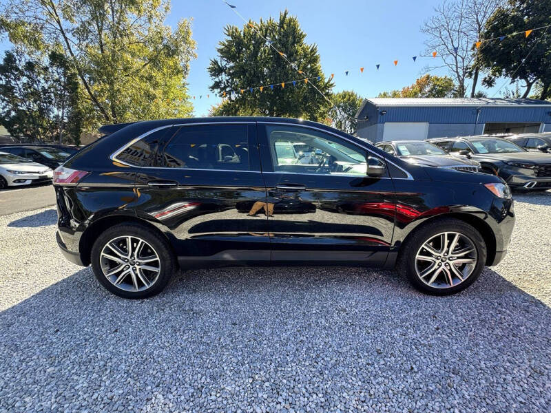 2024 Ford Edge Titanium