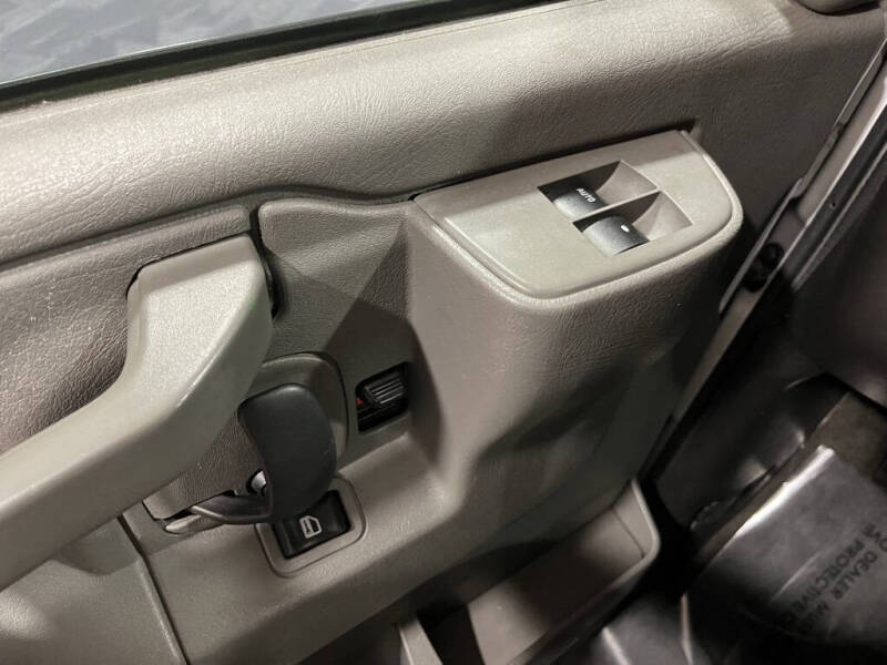 2016 Chevrolet Express LS 2500