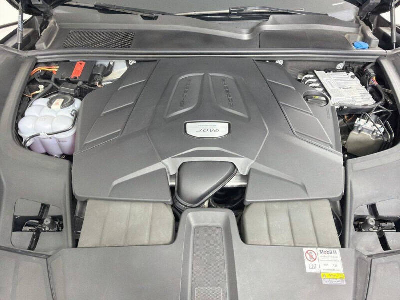 2023 Porsche Cayenne