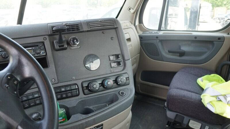 2015 Freightliner Cascadia