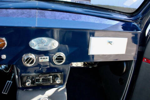 1946 Ford Super Deluxe