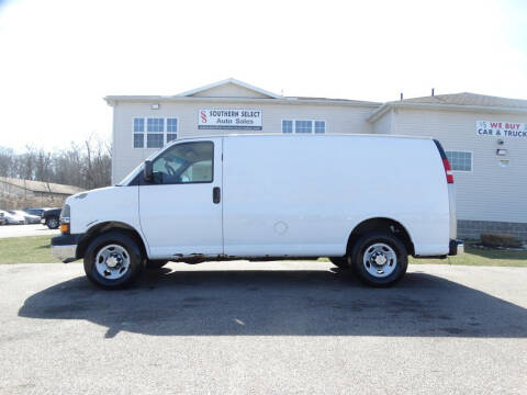 2009 Chevrolet Express for sale at SOUTHERN SELECT AUTO SALES in Medina OH