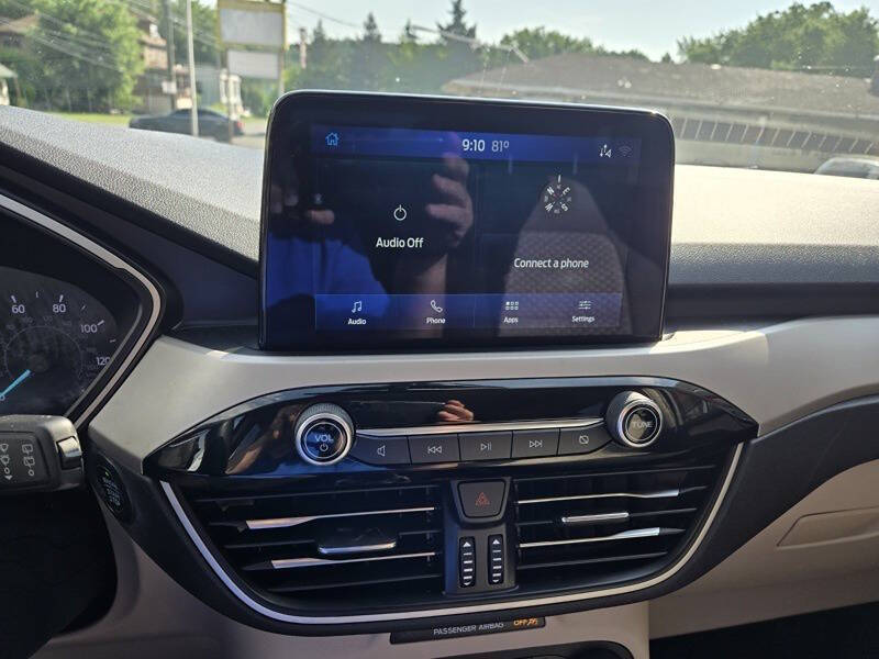 2020 Ford Escape SE