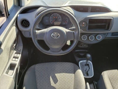 2015 Toyota Yaris 5-Door L