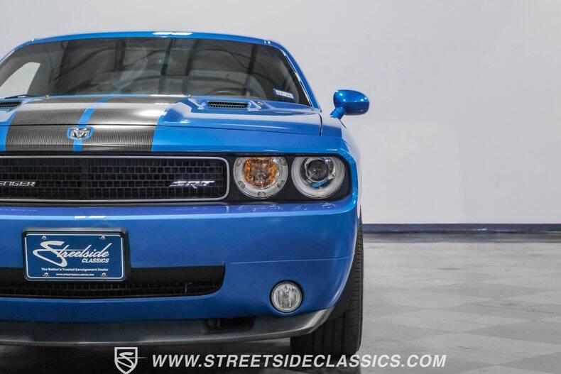 2009 Dodge Challenger SRT8