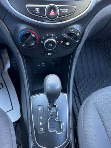 2015 Hyundai Accent GS