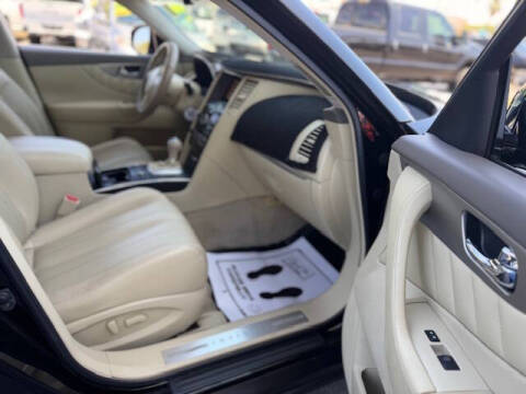 2013 Infiniti FX37