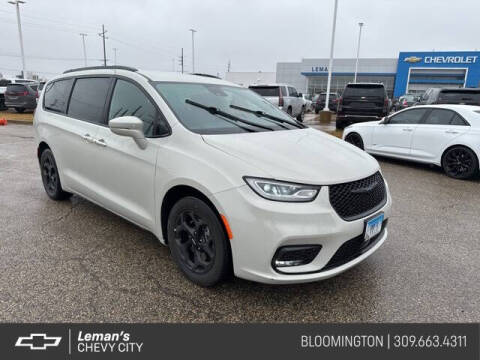 2021 Chrysler Pacifica Hybrid for sale at Leman's Chevy City in Bloomington IL