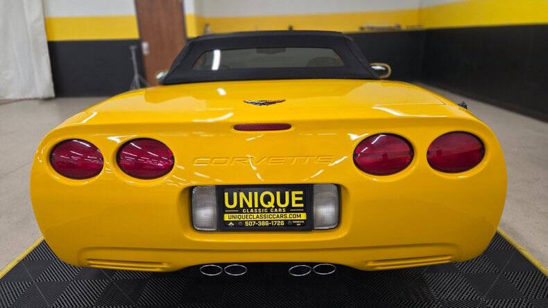 2004 Chevrolet Corvette