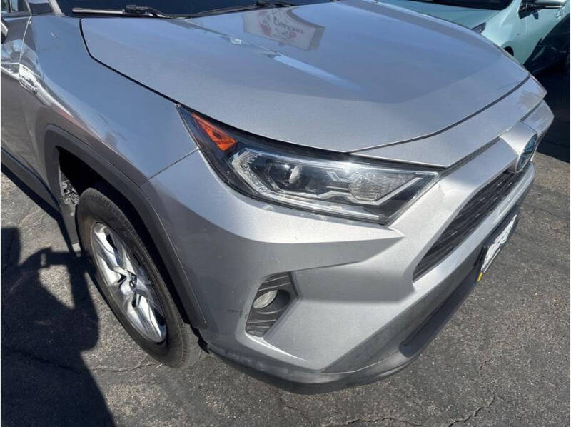 2019 Toyota RAV4 Hybrid XLE