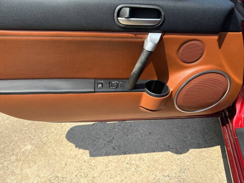 2006 Mazda MX-5 Miata