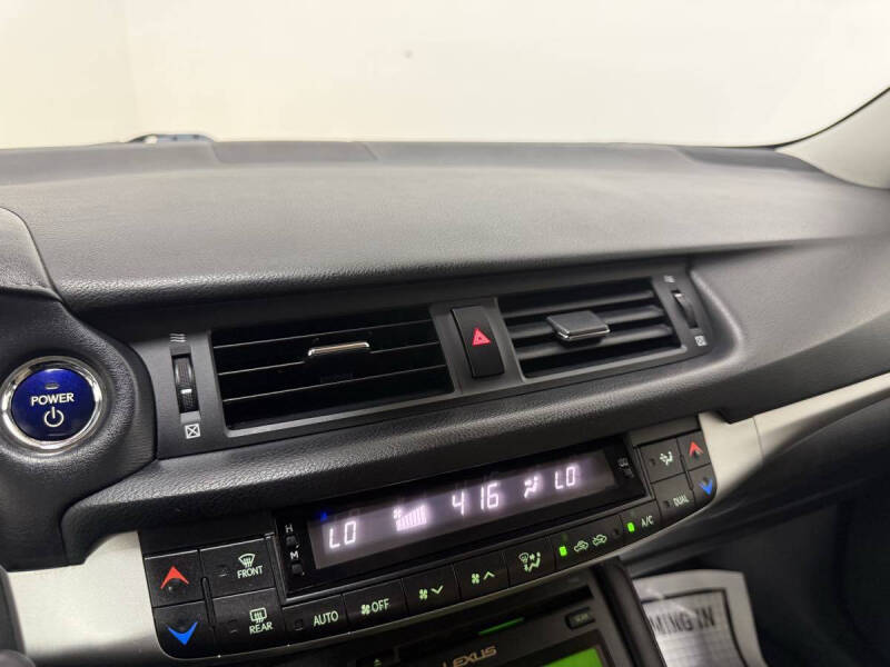 2013 Lexus CT 200h