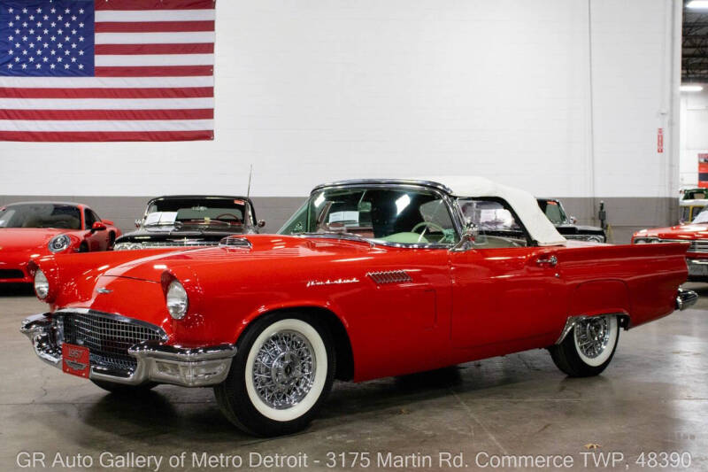 1957 Ford Thunderbird