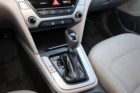 2018 Hyundai Elantra