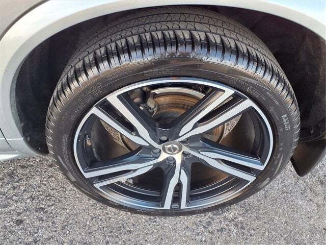 2019 Volvo XC90 T5 R-Design