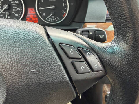 2009 BMW 5 Series 528i xDrive