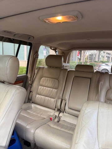 2003 Lexus LX 470