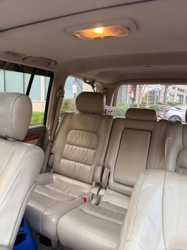 2003 Lexus LX 470