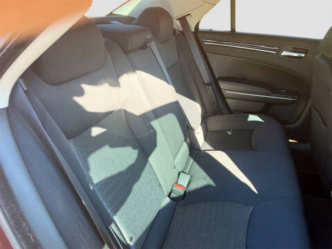 2023 Chrysler 300 Touring