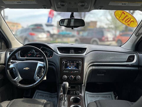 2017 Chevrolet Traverse LT