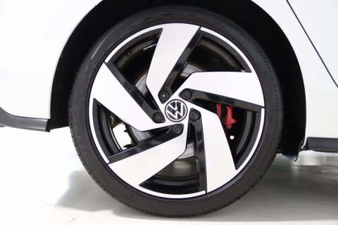 2022 Volkswagen Golf GTI SE
