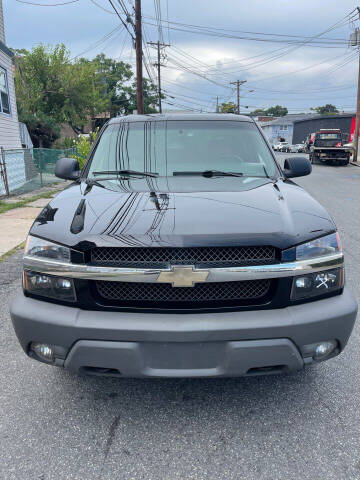 2002 Chevrolet Avalanche for sale at Kars 4 Sale LLC in Little Ferry NJ