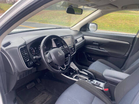 2018 Mitsubishi Outlander SE