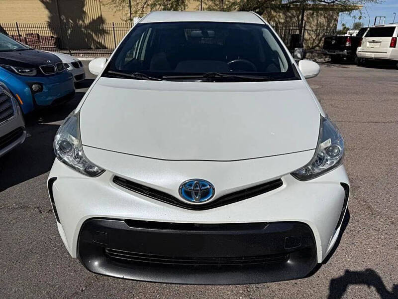 2016 Toyota Prius v